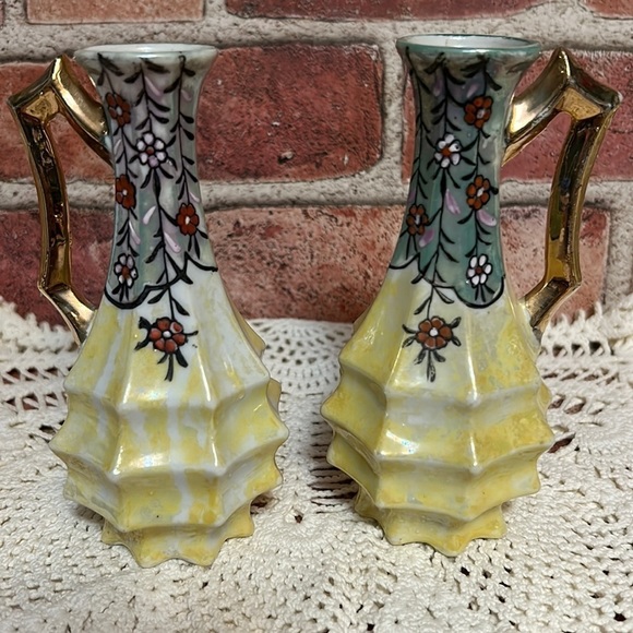 Other - 𝅺vintage Japan Lusterware Pagoda Set  of 2 Beautiful, Approximately 5.5“ Tall